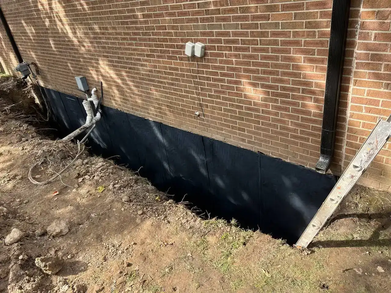 Sealant & Adhesive Application